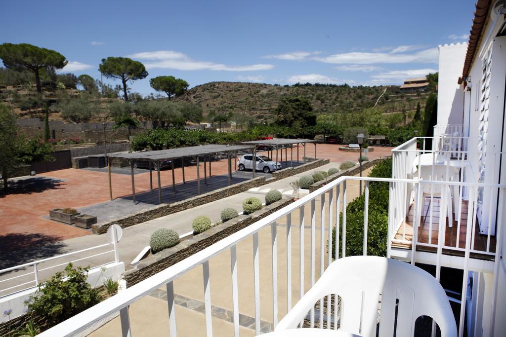 Hotel Calina Cadaqués Oda fotoğraf