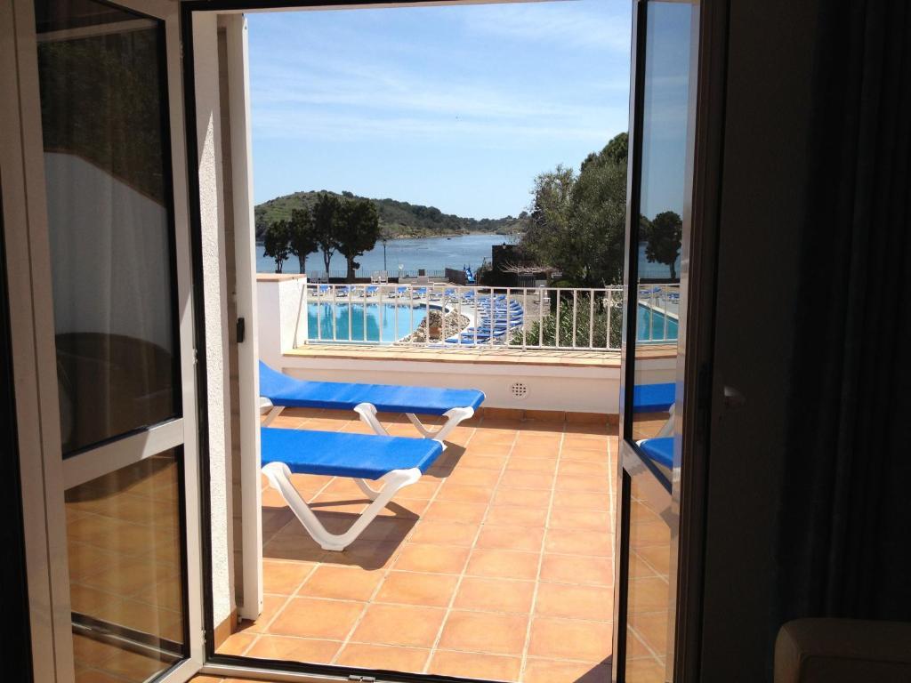 Hotel Calina Cadaqués Oda fotoğraf